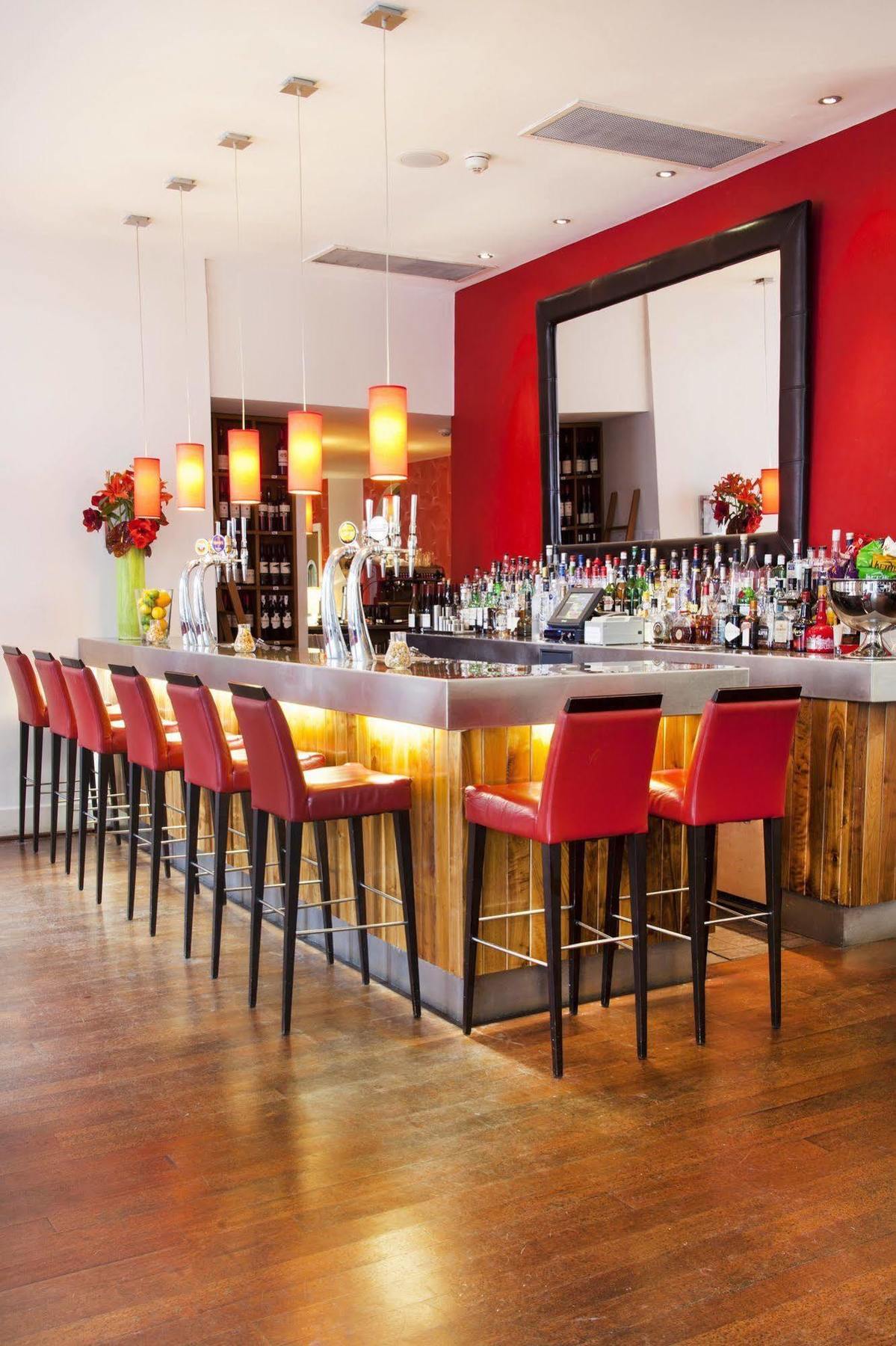 Lanes Hotel West Coker 외부 사진